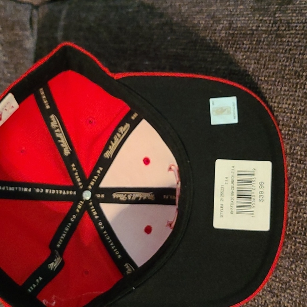 Mitchell & NESS HAT - Picture 4 of 5